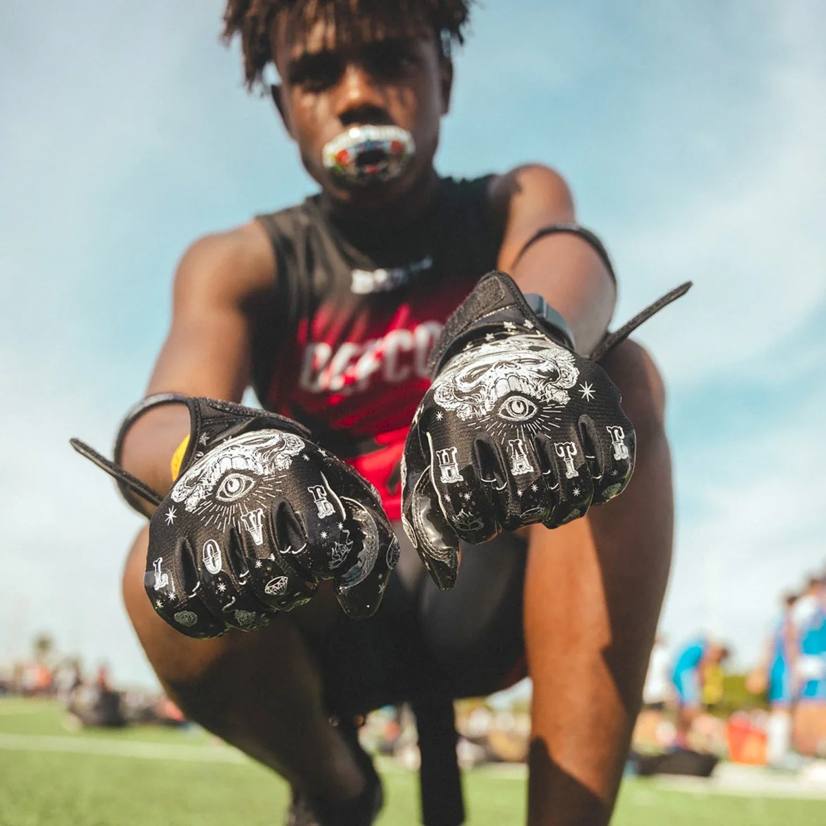 Battle Sports Speed Freak Cloaked Adult Football Receiver Gloves - Black - Image 3