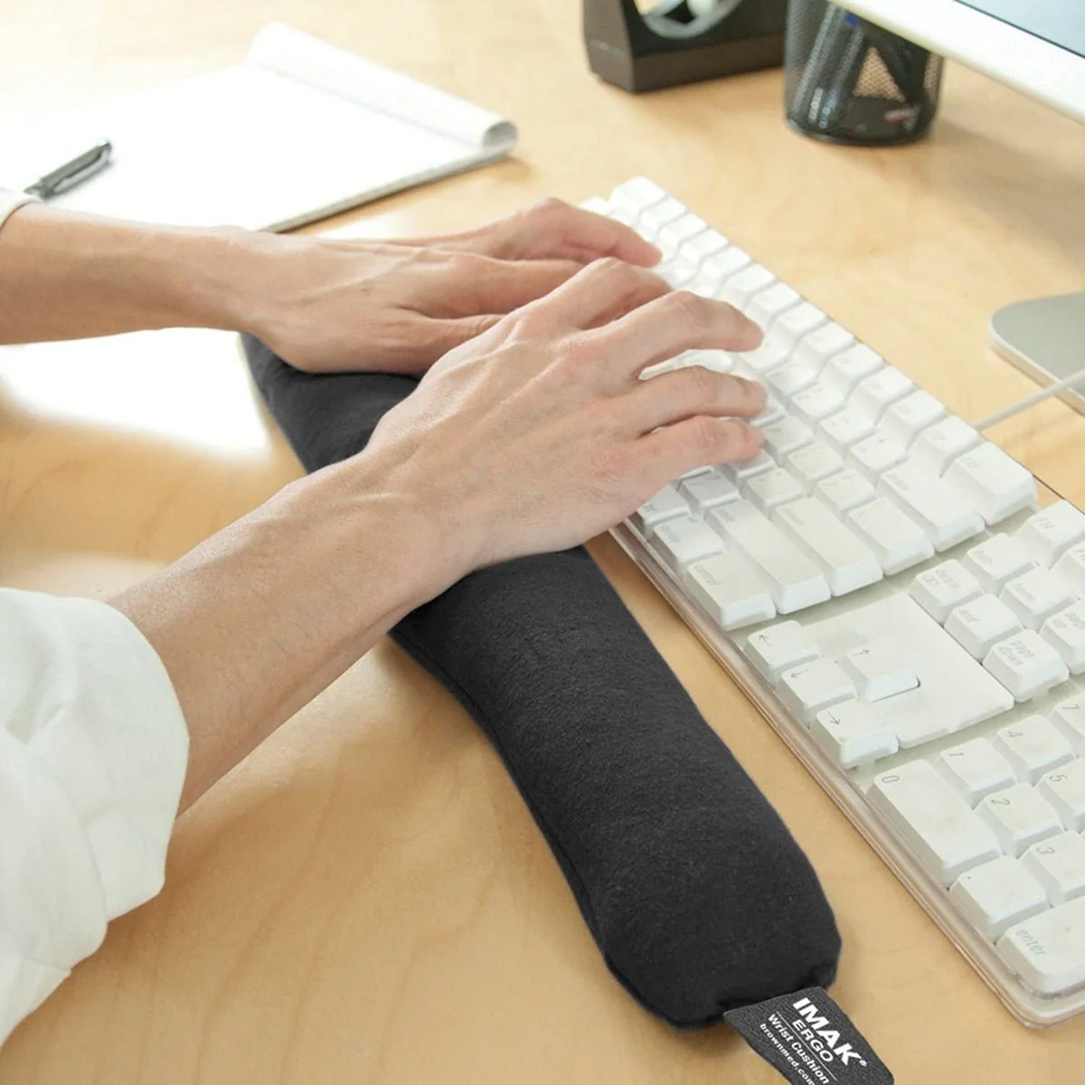 Brownmed IMAK Ergo Non-Skid Wrist Cushion for Keyboard - Black - Image 2