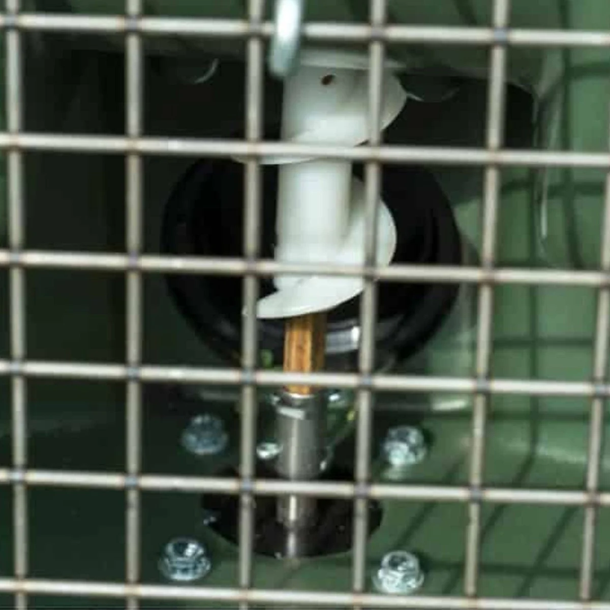 Capsule Bad Ass Auger Tripod Feeder Filler - Image 3