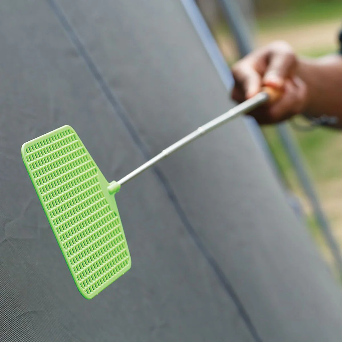 Coghlan's Telescopic Fly Swatter, Bugs Mosquitoes Extends to 18", Compact Design - Image 3