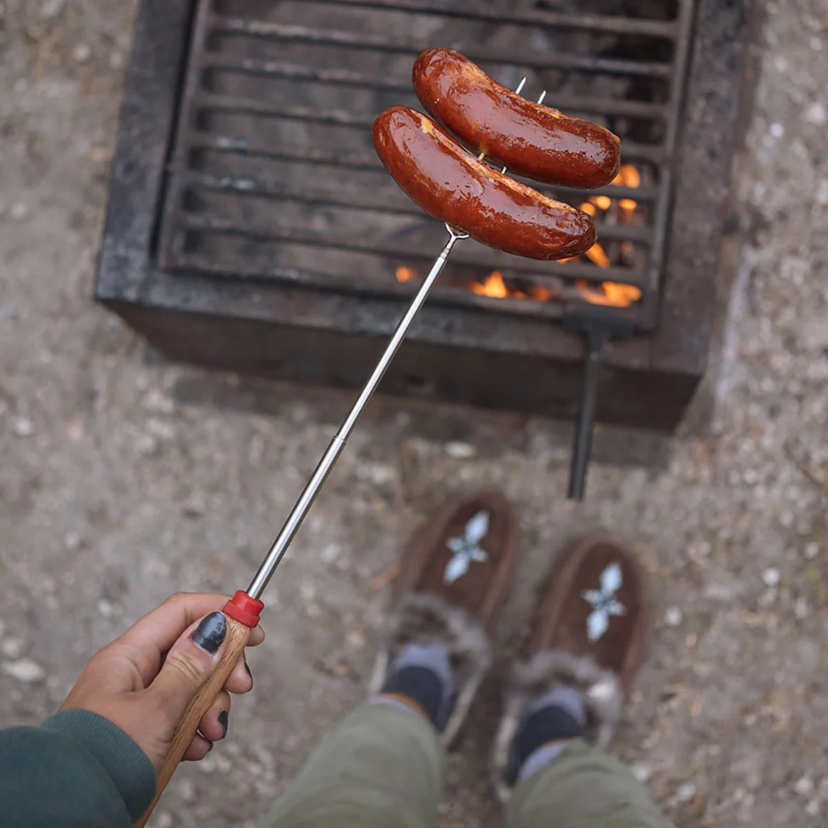 Coghlan's Telescoping Fork, Stainless Steel Shaft, Wooden Handle, Extends to 34" - Image 2