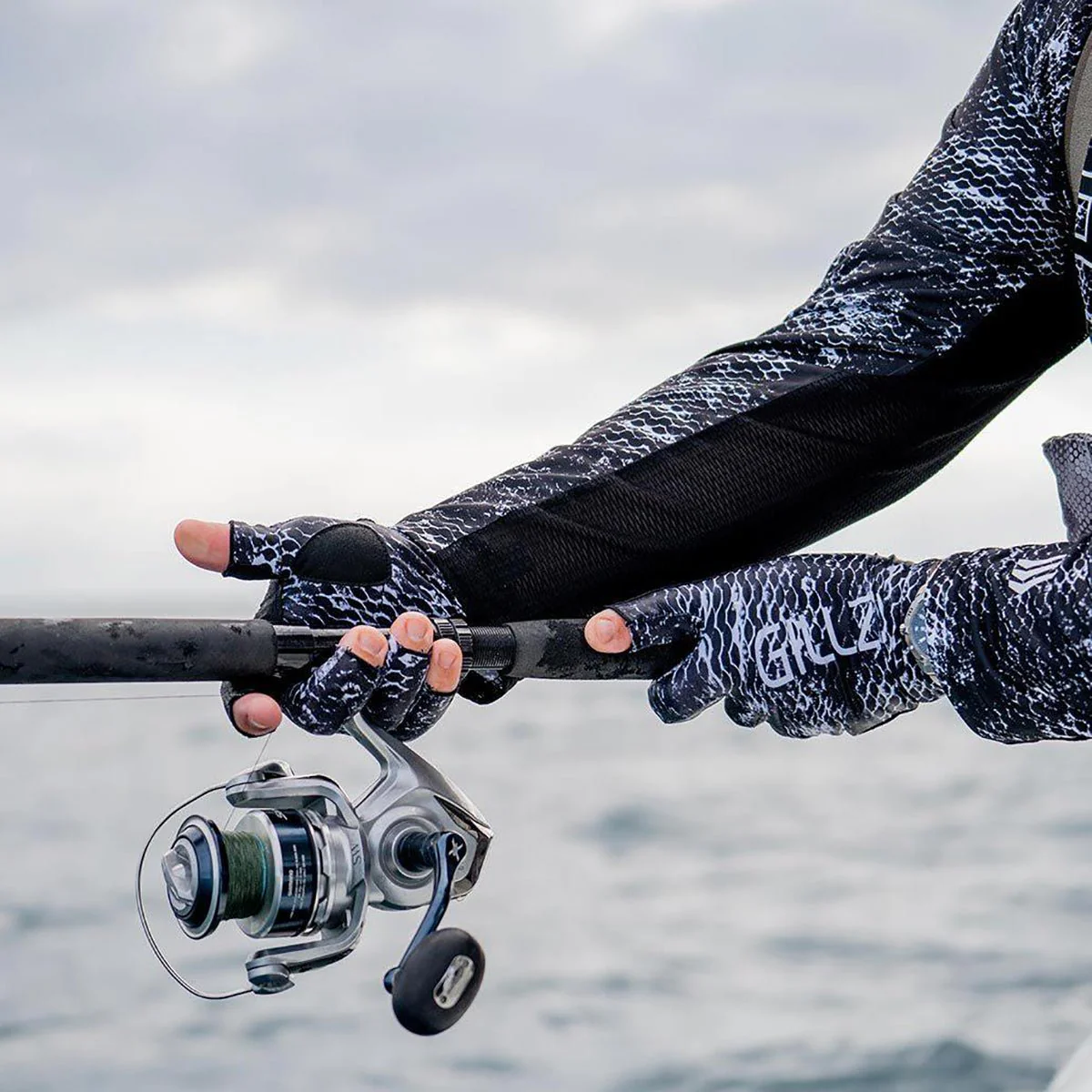 Gillz Fishing Gloves - Image 4