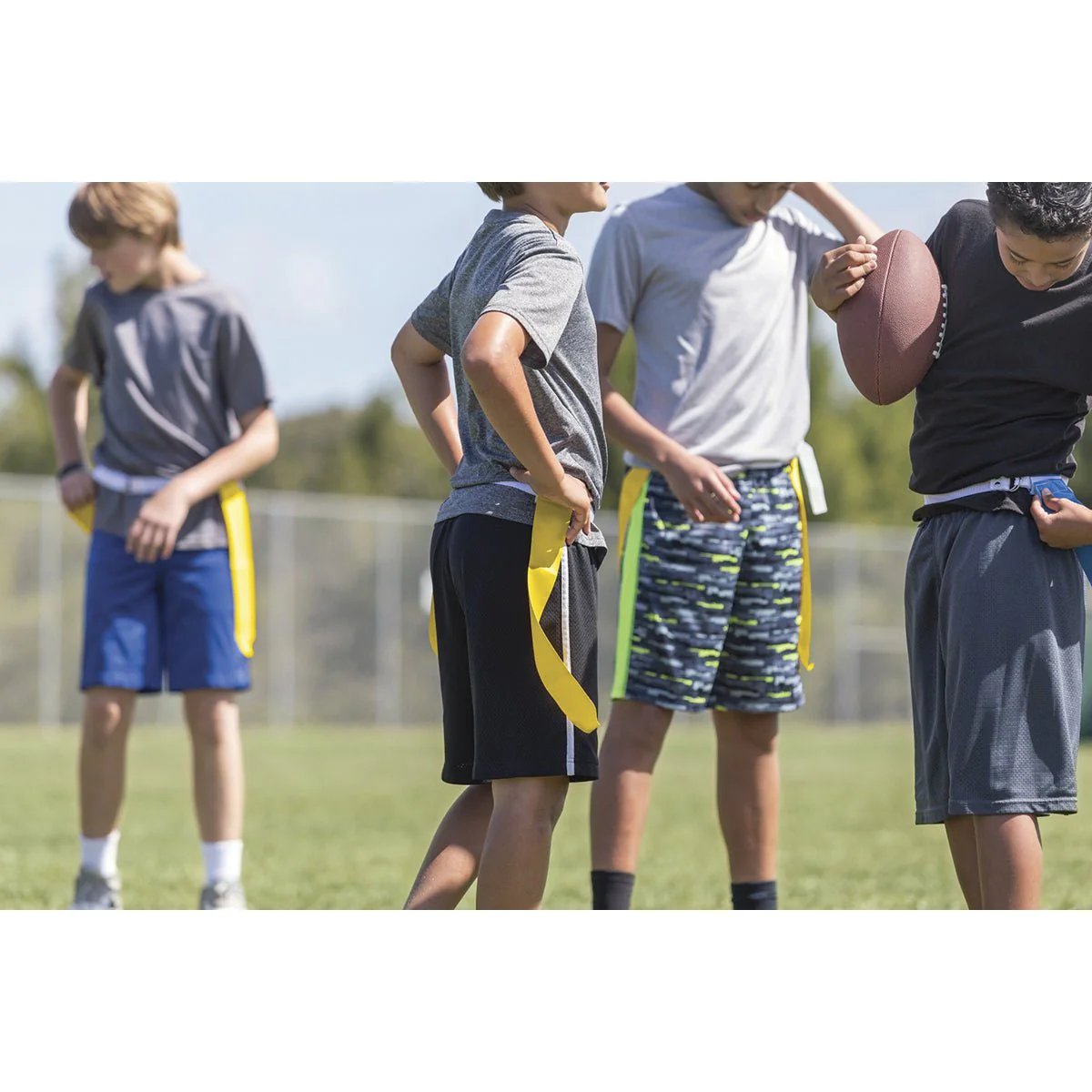 SKLZ 10-Man Flag Football Set - Blue/Yellow - Image 3