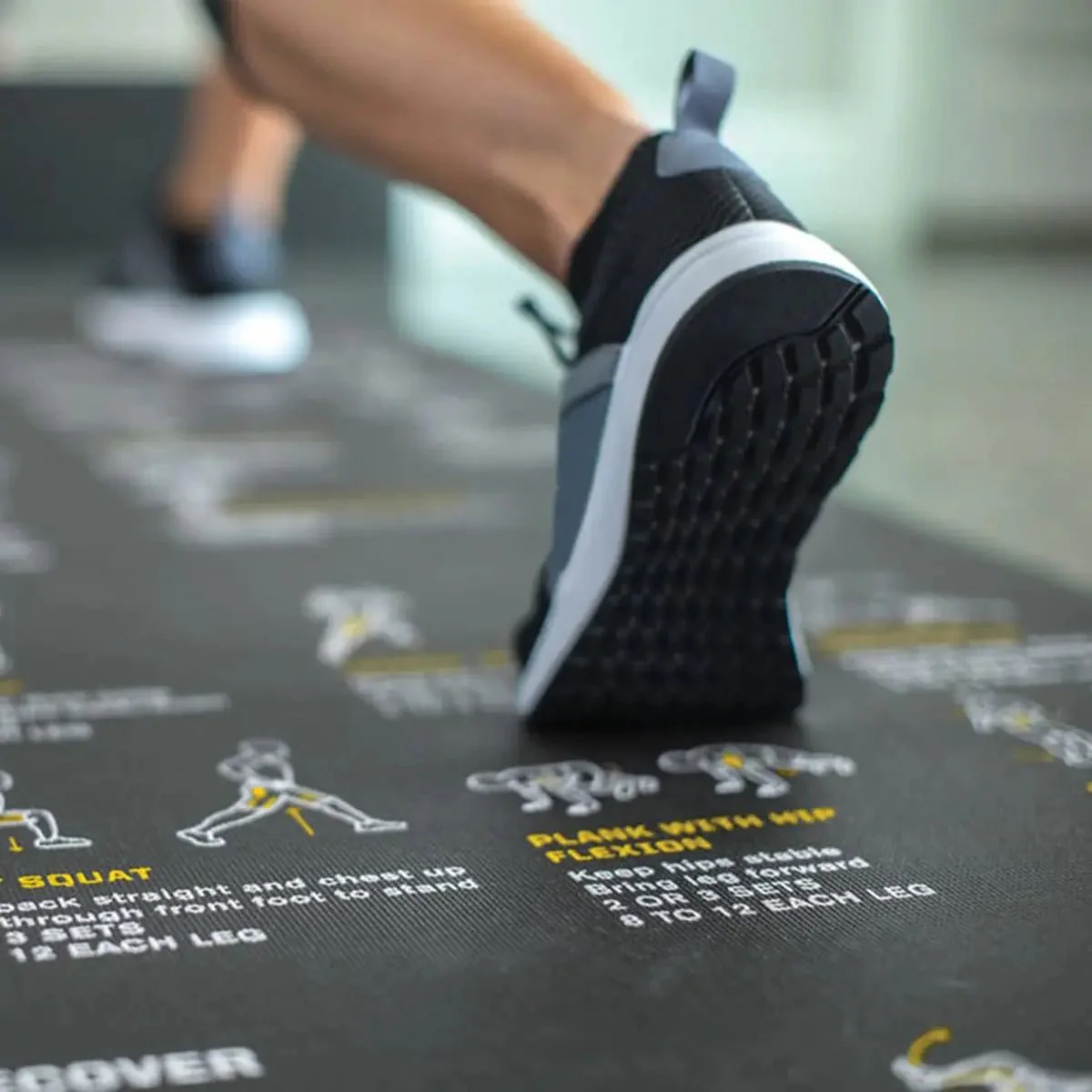 SKLZ Exercise Trainer Mat - Black - Image 4