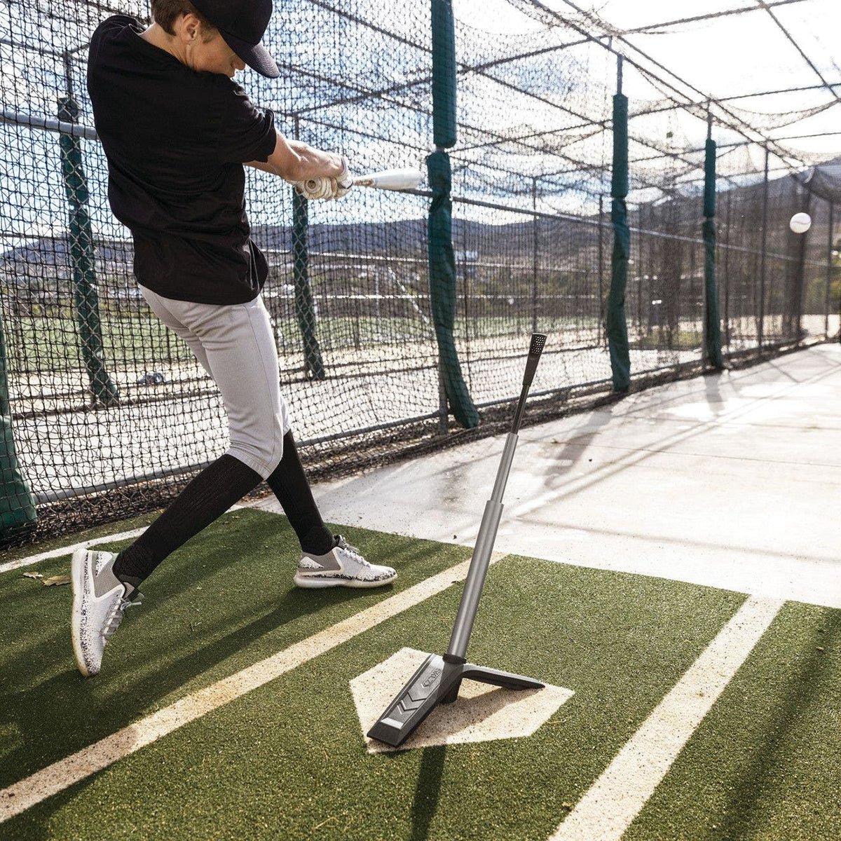 SKLZ Launch Tee Elite Baseball Training Aid - Black/Gunmetal - Image 4