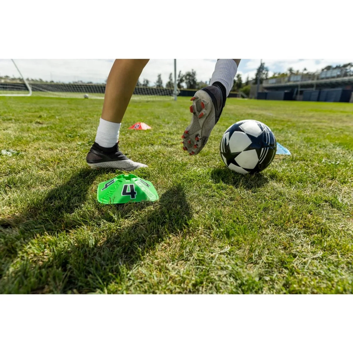 SKLZ Reactive Agility Training Cones - Multicolor - Image 2