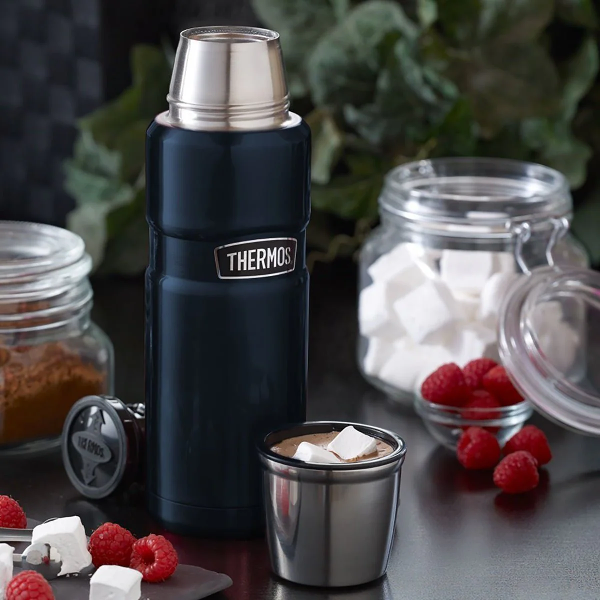 Thermos 16 oz. Stainless King Vacuum Insulated Stainless Steel Beverage Bottle - Image 6