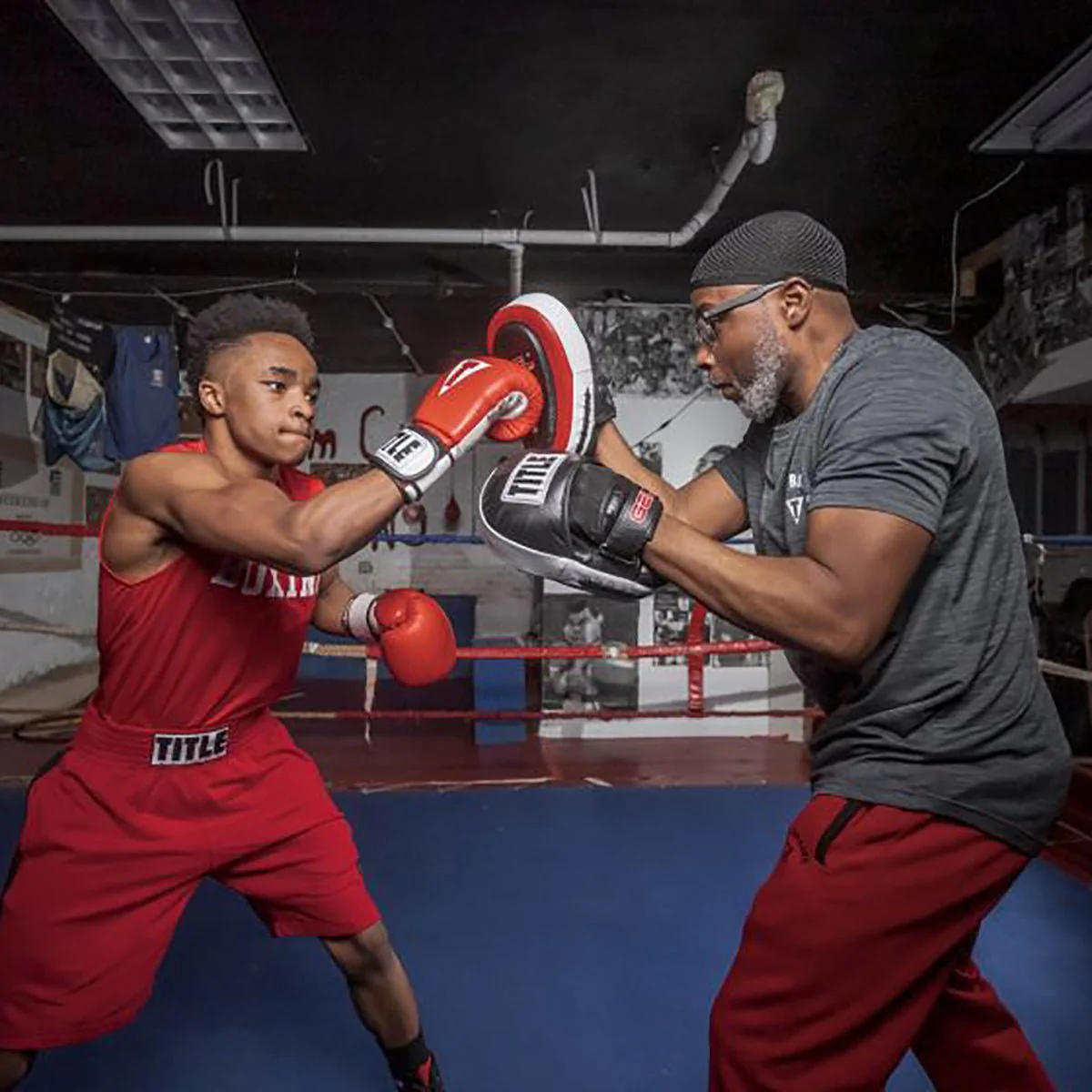 Title Boxing Gel Blockade Punch Mitts - Black/Red - Image 5