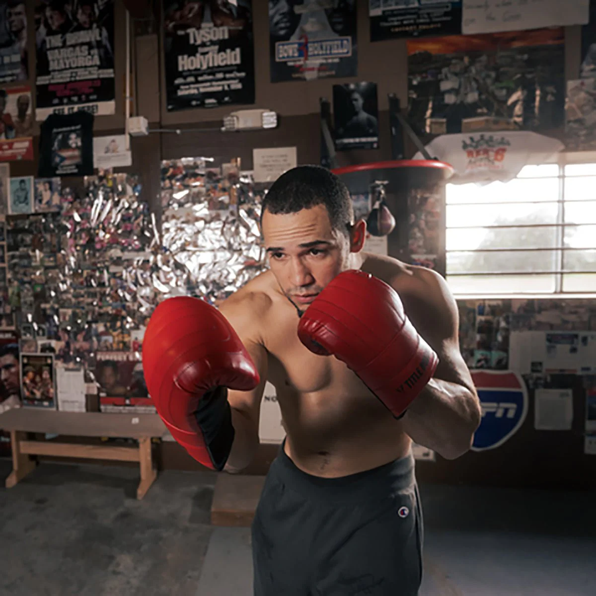 Title Boxing Old School Bag Gloves 3.0 - Red/Black - Image 3