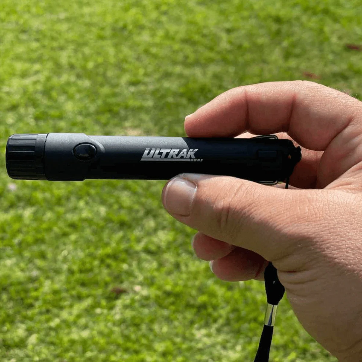 Ultrak EW1 Electronic Whistle - Black - Image 3