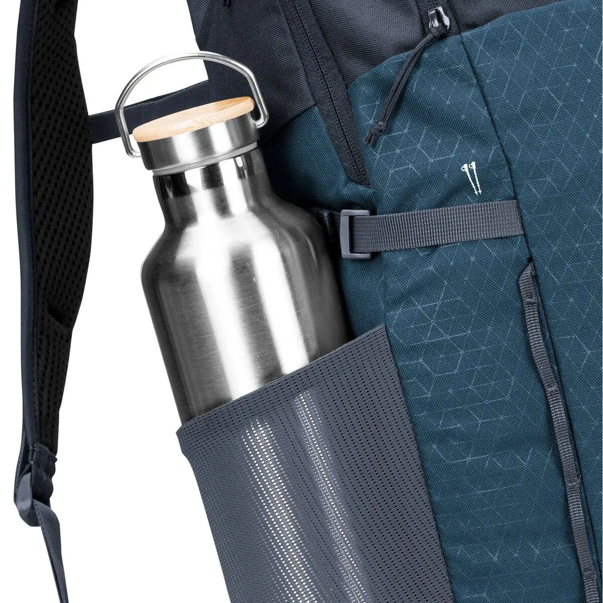 Vaude Agile Air 26 Hiking Backpack - Image 15