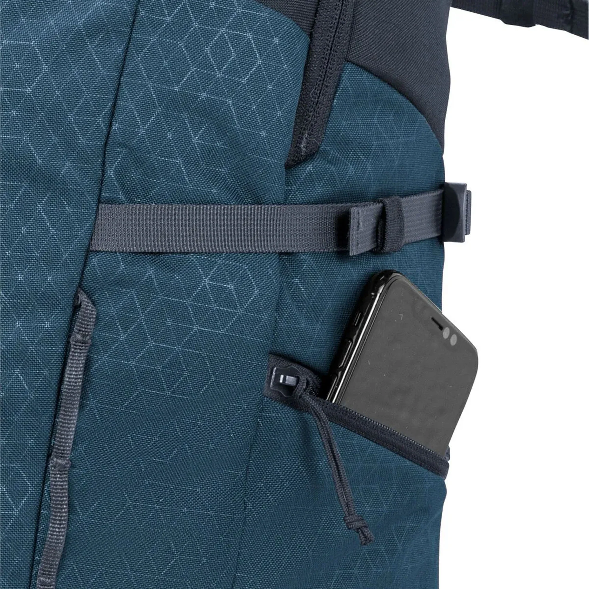Vaude Agile Air 26 Hiking Backpack - Image 16