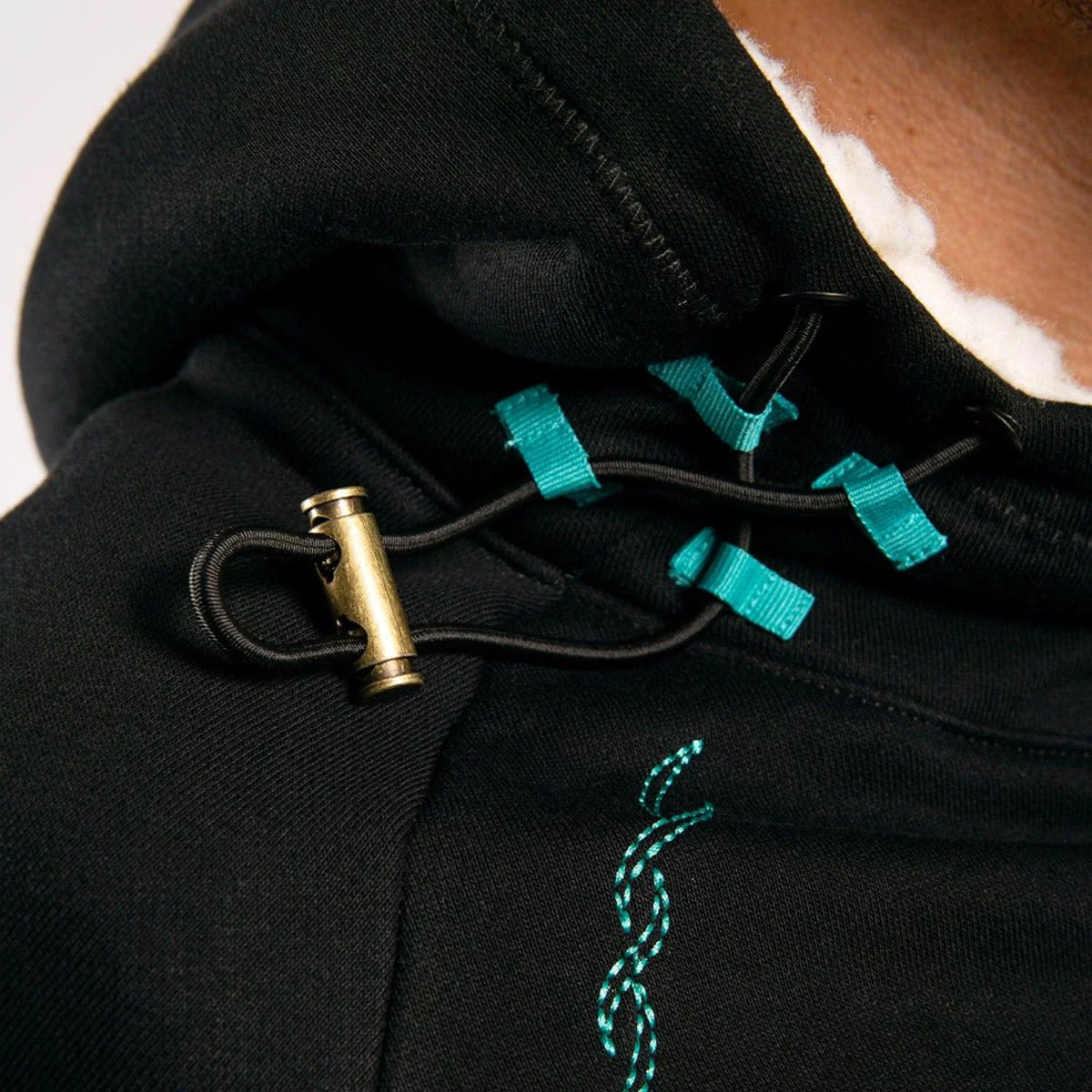 Venum Assassin's Creed Pullover Hoodie - Black - Image 4