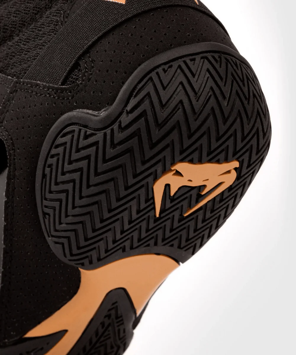 Venum Elite Boxing Shoes - Black/Bronze - Image 4