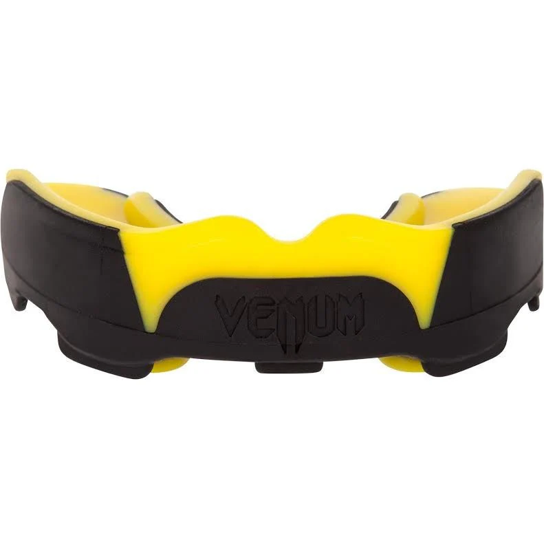 Venum Predator Mouthguard - Black/Yellow - Image 3
