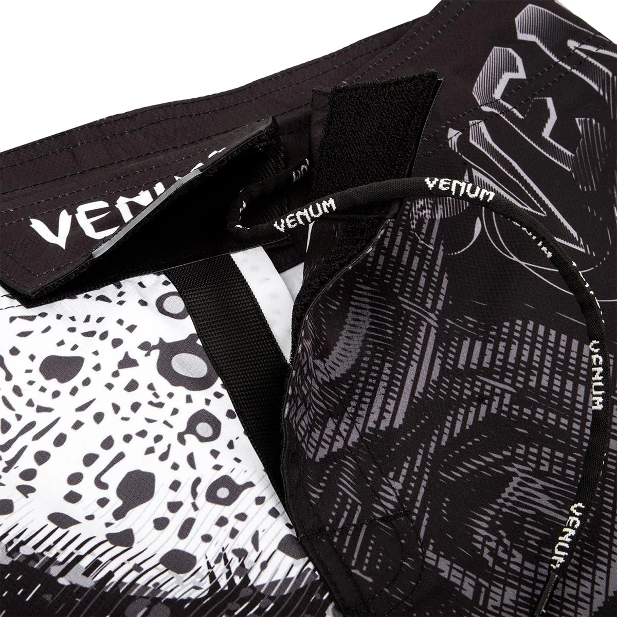 Venum Santa Muerte 3.0 Lightweight MMA Fightshorts - Black/White - Image 5
