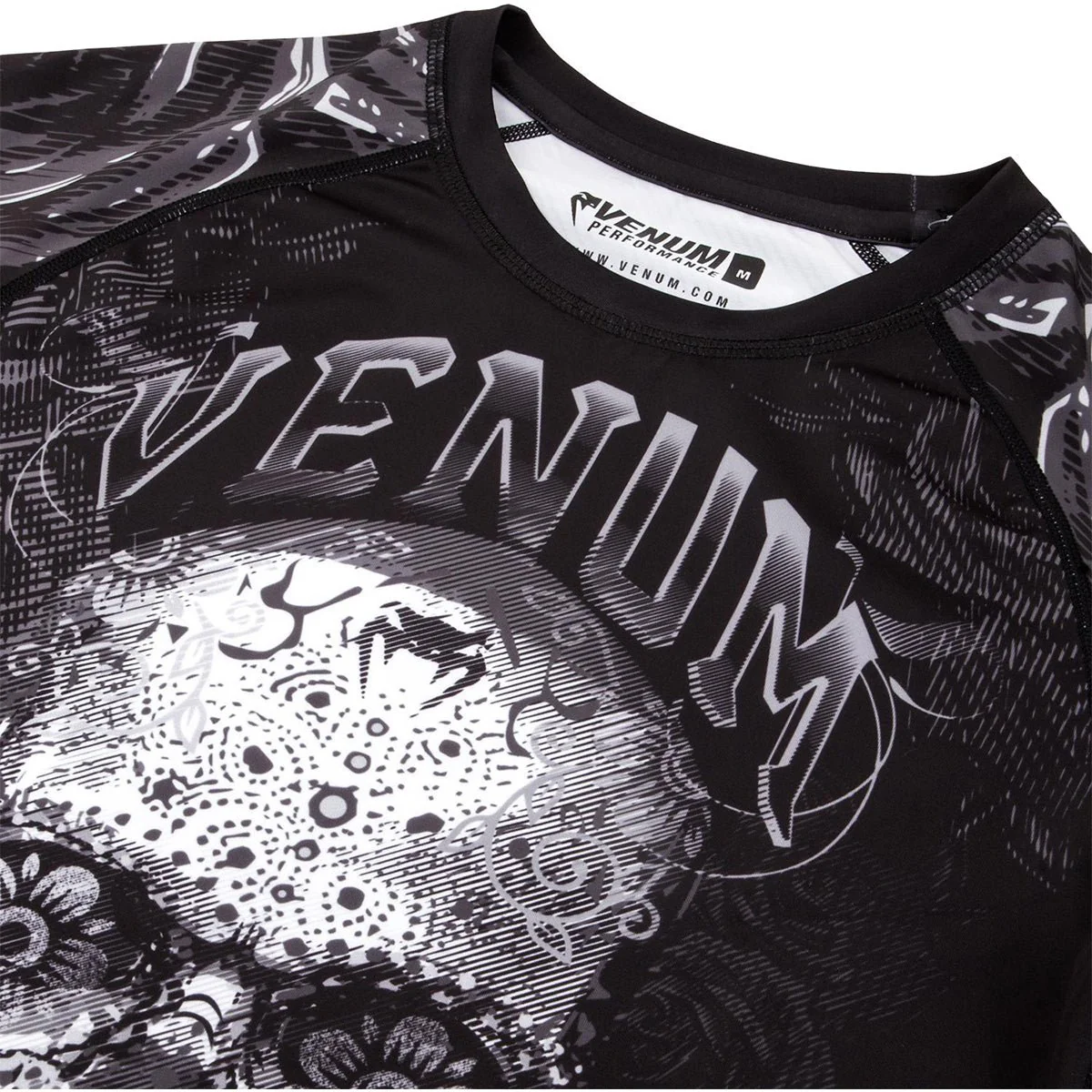 Venum Santa Muerte 3.0 Short Sleeve Compression Rashguard - Black/White - Image 5
