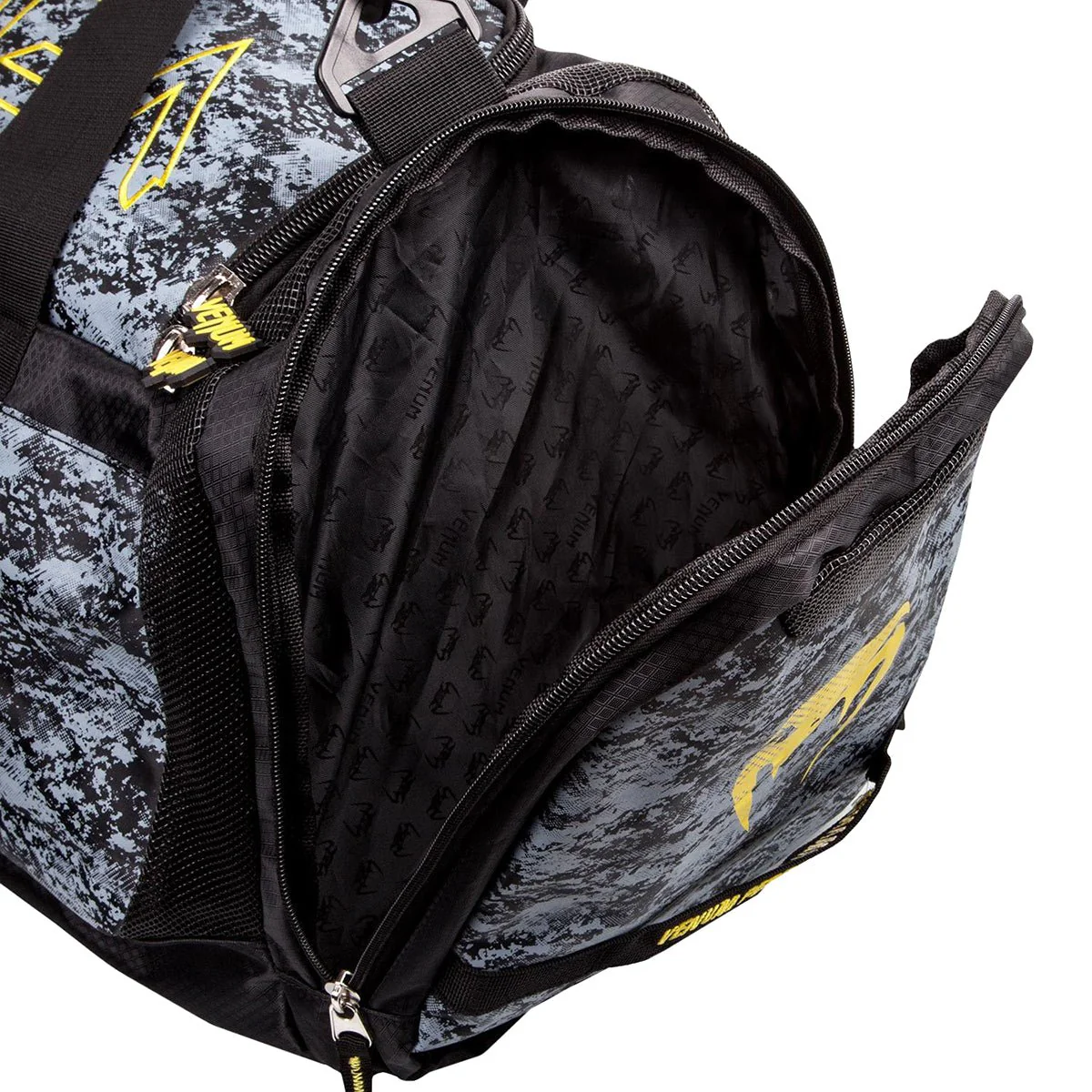 Venum Tramo Sports Bag - Black/Yellow - Image 7