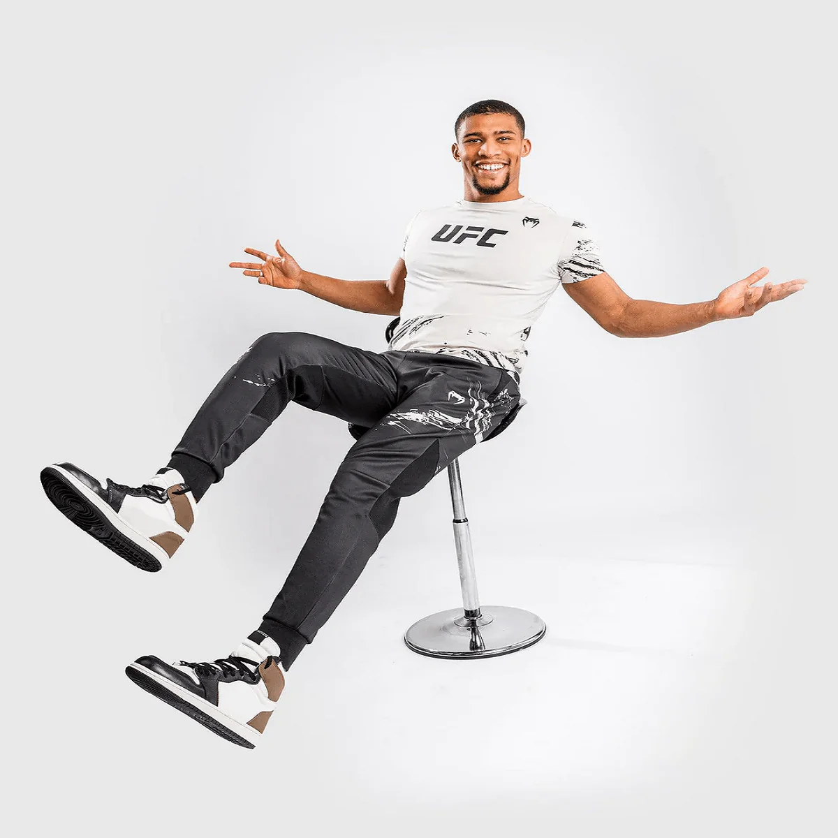 Venum UFC Authentic Fight Week 2.0 Jogger Pants - Black/Sand - Image 4