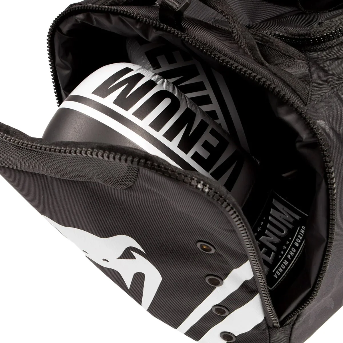 Venum UFC Authentic Fight Week Gym Bag - Image 7