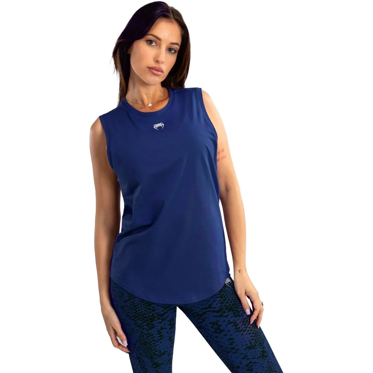 Women's Shirts & Tops