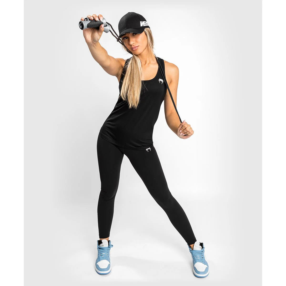 Venum Women's Essential Racerback Tank Top - Black - Image 4