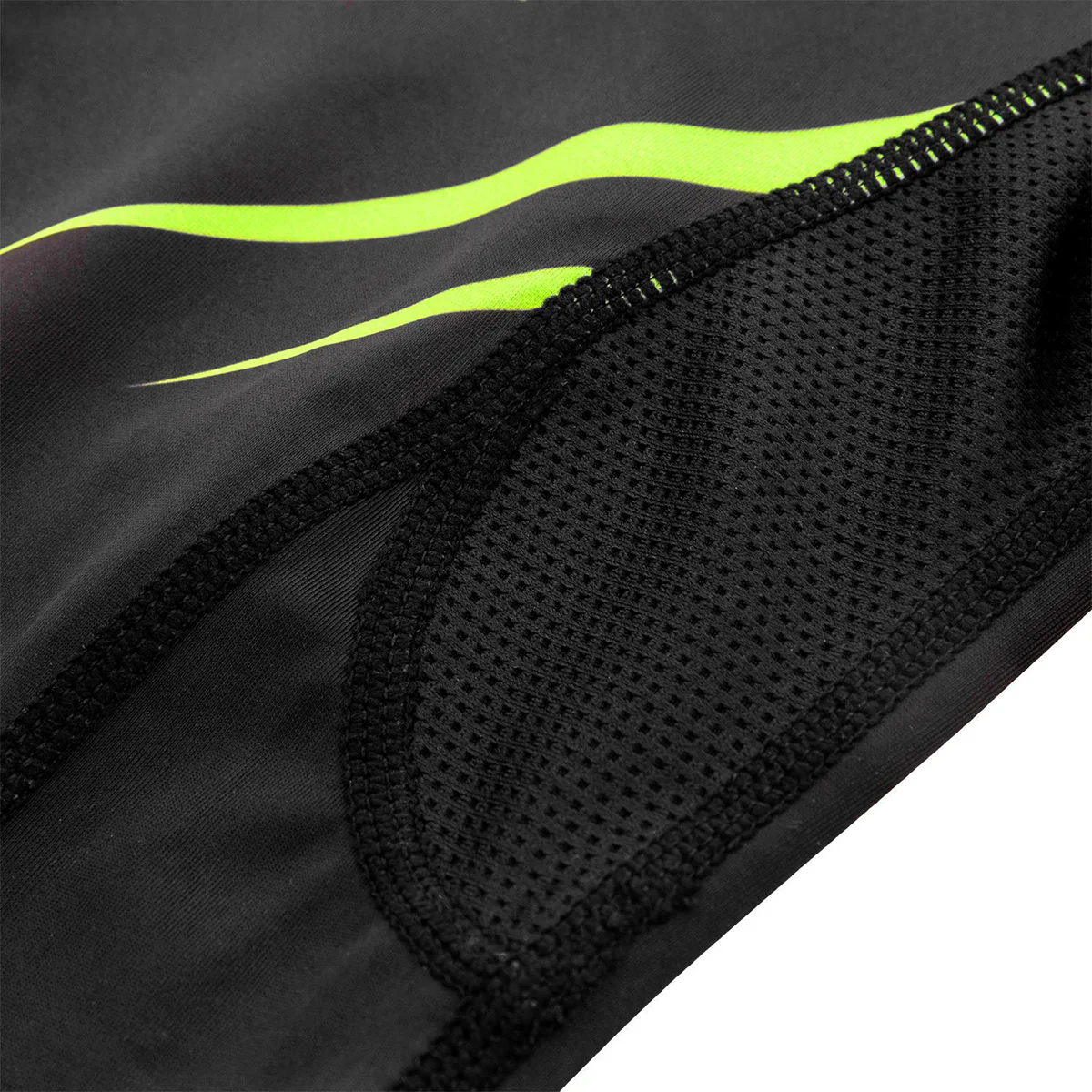 Venum Women's Training Camp 2.0 Long Sleeve Rashguard - Black/Neon Yellow - Image 5
